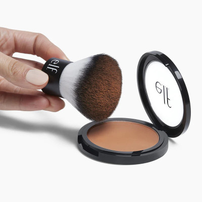 E.L.F. - Cosmetics Kabuki Face Brush